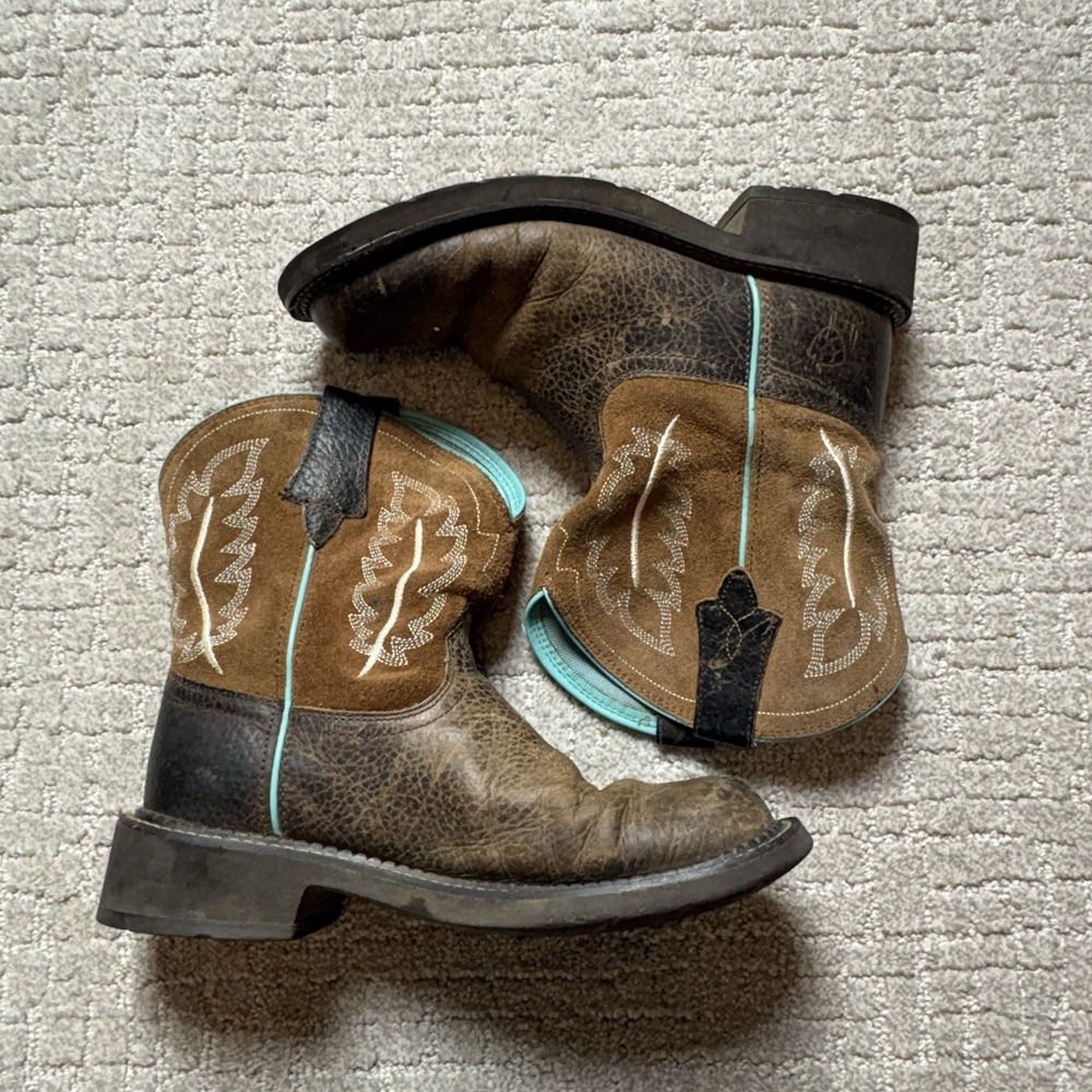 Ariat Fatbaby Heritage Western Boot Womens Hickory/Turquoise Size 8B Teal
